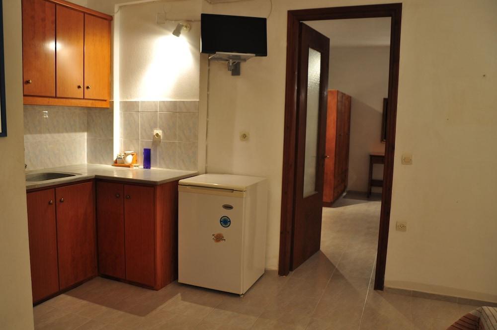 Michalis Apartments Near The Beaches With Sea View Páros 외부 사진